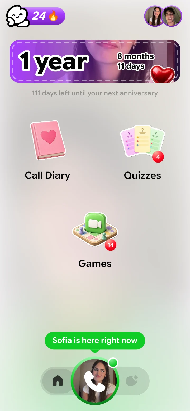 Cupie home screen with anniversary counter, quizzes and games. Cupie home: anniversary counter, quizzes and games